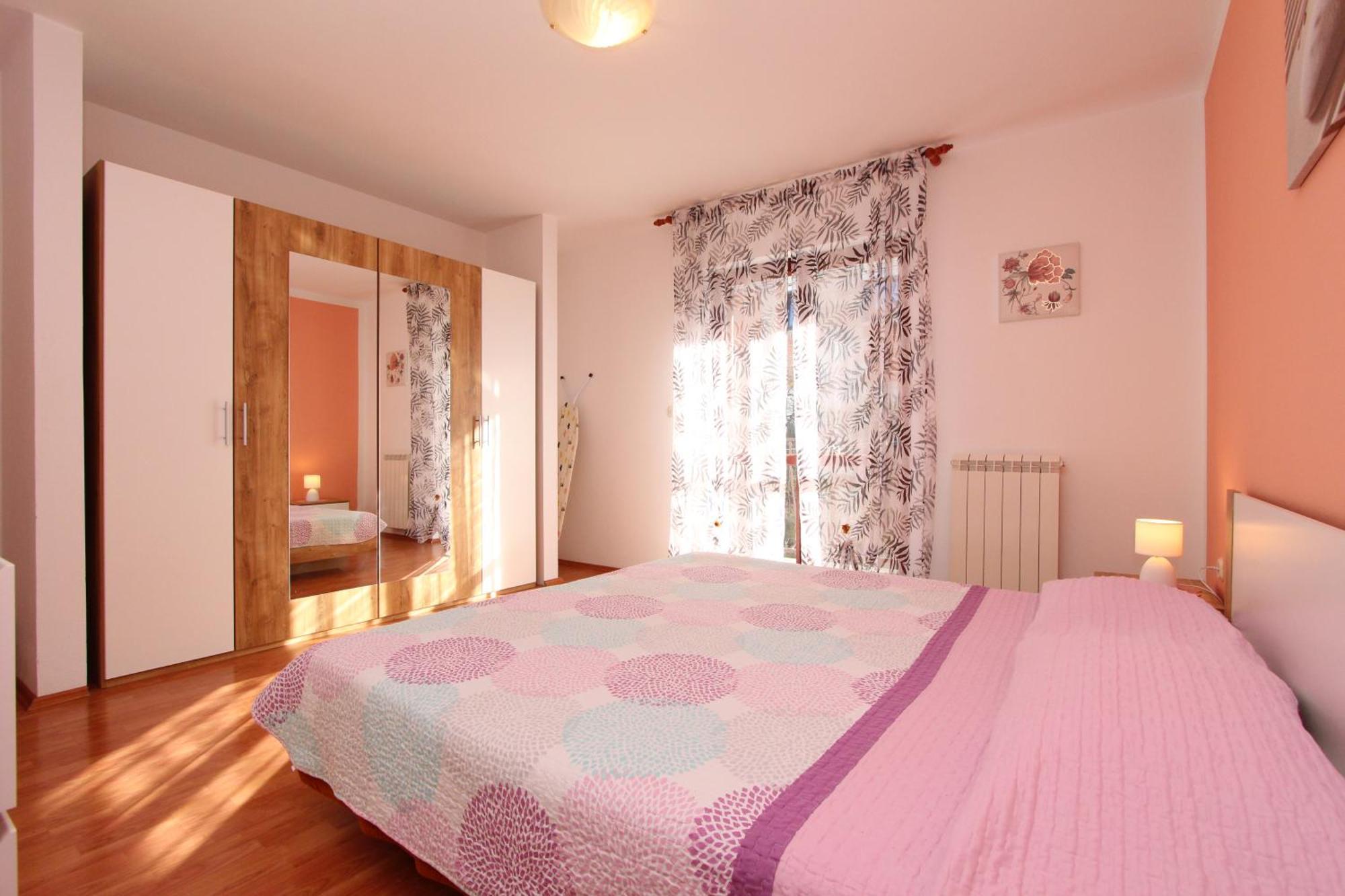 Rooms And Apartment Sanja Rovinj Exterior photo