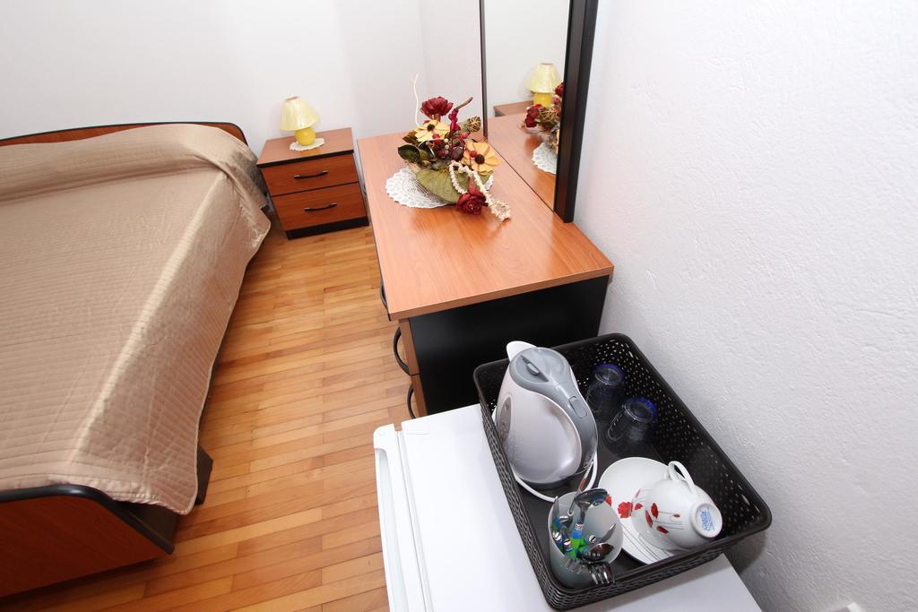 Rooms And Apartment Sanja Rovinj Exterior photo