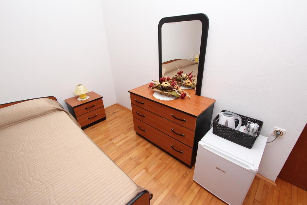 Rooms And Apartment Sanja Rovinj Exterior photo